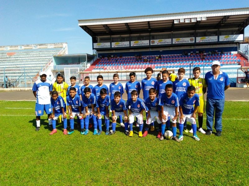 Equipe Sub-11 disputa final de futebol hoje em Dourado