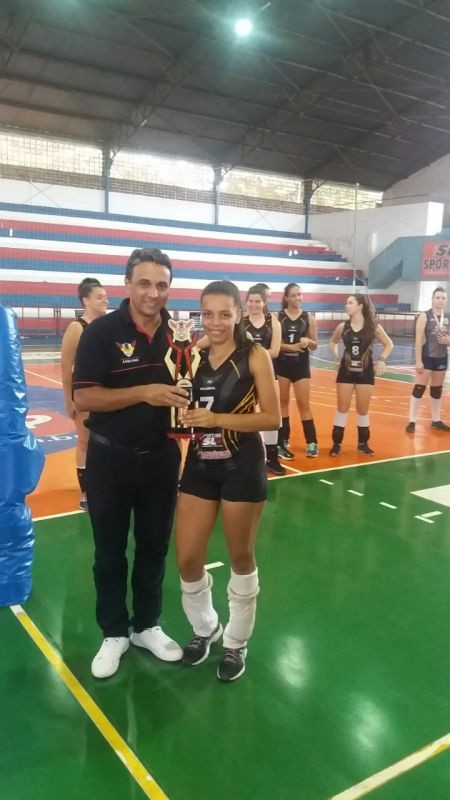 Vôlei Feminino Infantil fica em segundo na Liga Amar