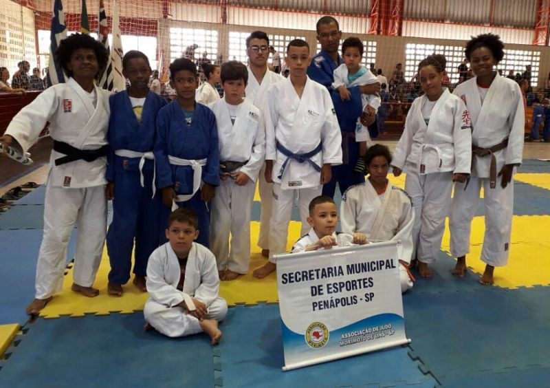 Atletas penapolenses conquistam medalhas em Torneio