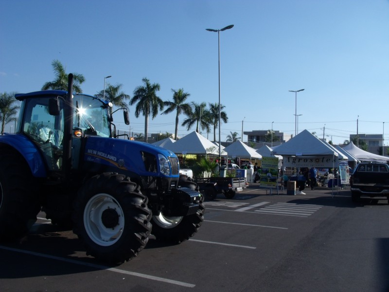 Exposições e palestras marcam 4ª  Feira de Agronegócios