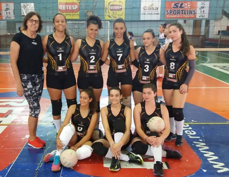 Vôlei feminino participa de  Festival em Novo Horizonte