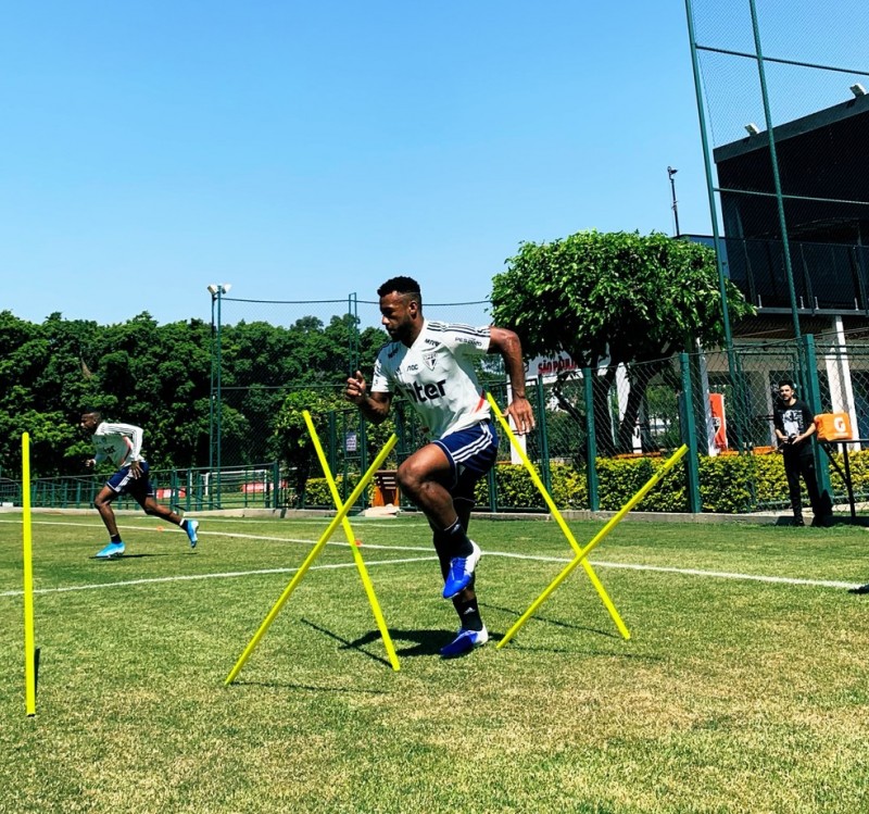 São Paulo tem desfalques para jogo contra o Grêmio