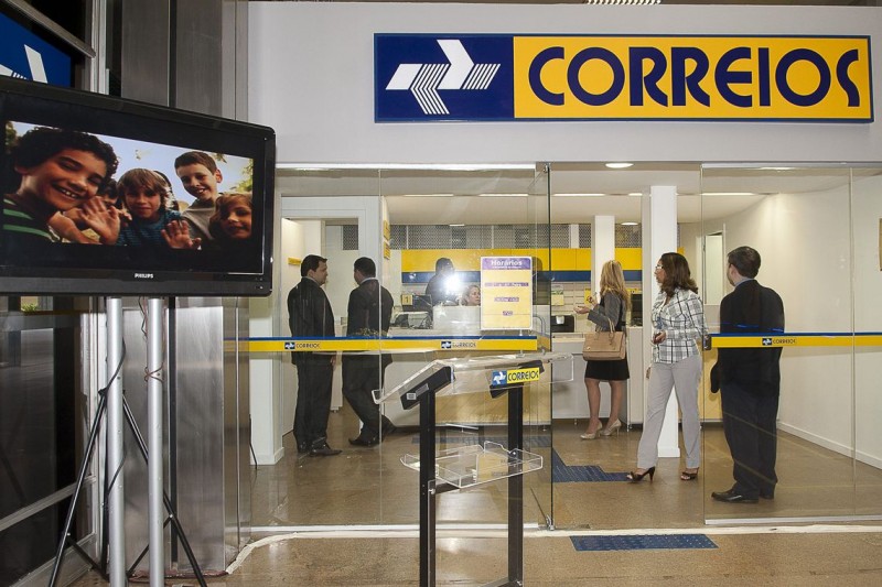 Operação da Polícia Federal combate corrupção nos Correios