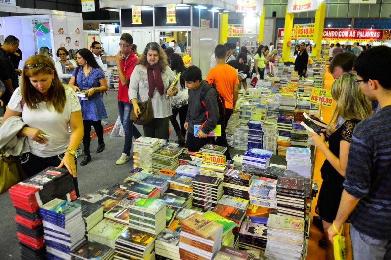 Bienal vende mais de 4 milhões de livros no Rio