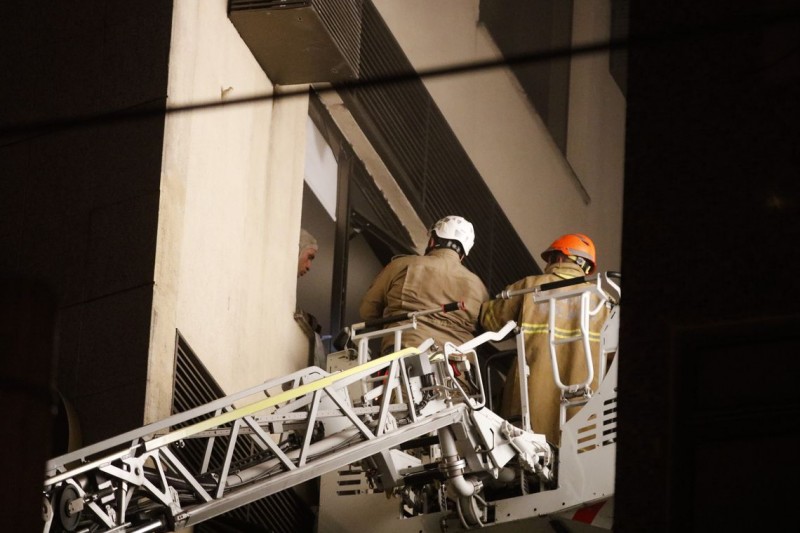 Peritos voltam ao hospital que pegou fogo no Rio