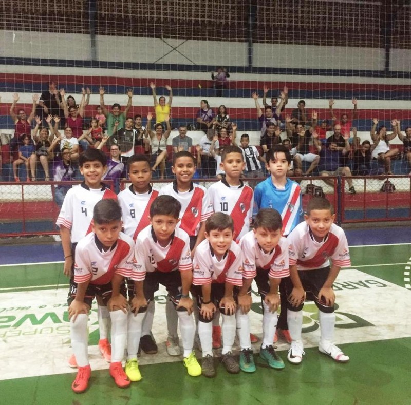 Futsal Ferinhas continua agitando o Gigante Azul