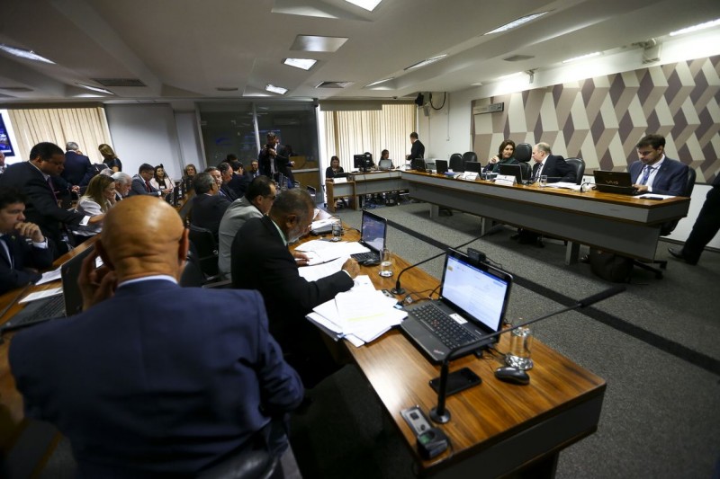 CCJ do Senado aprova relatório da reforma da Previdência