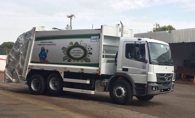 Coleta terceirizada em parte da cidade começa dia 14