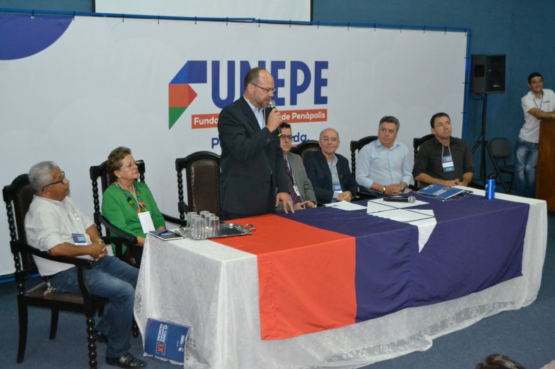 Funepe sedia 11º Encontro Educacional da Aimes em Penápolis