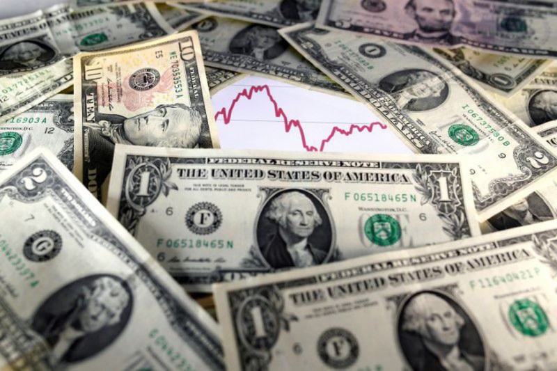 Dólar tem maior alta em sete meses e fecha em R$ 4,08