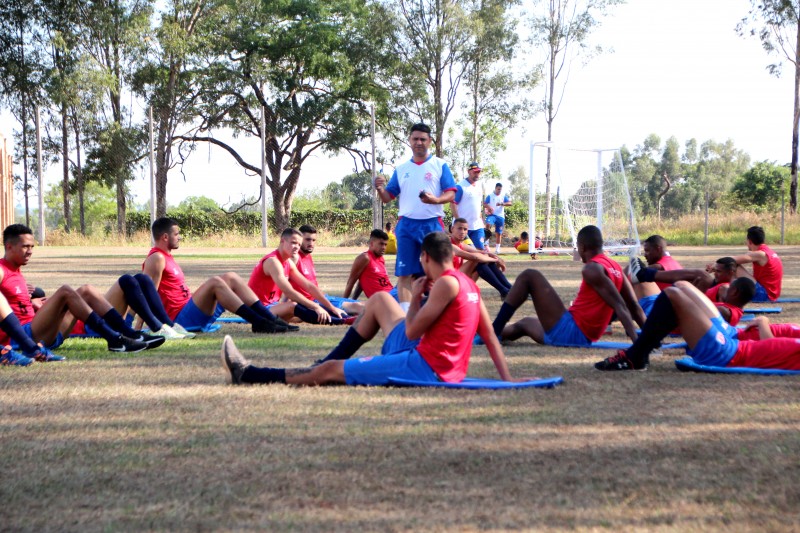 Elenco do Penapolense inicia a preparação física para série A2