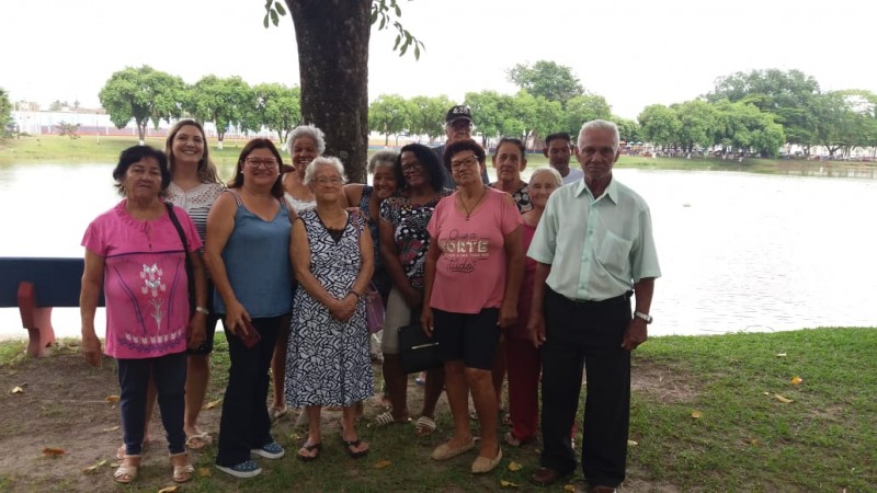 Cras Planalto e Eldorado promovem passeio com grupo de idosos