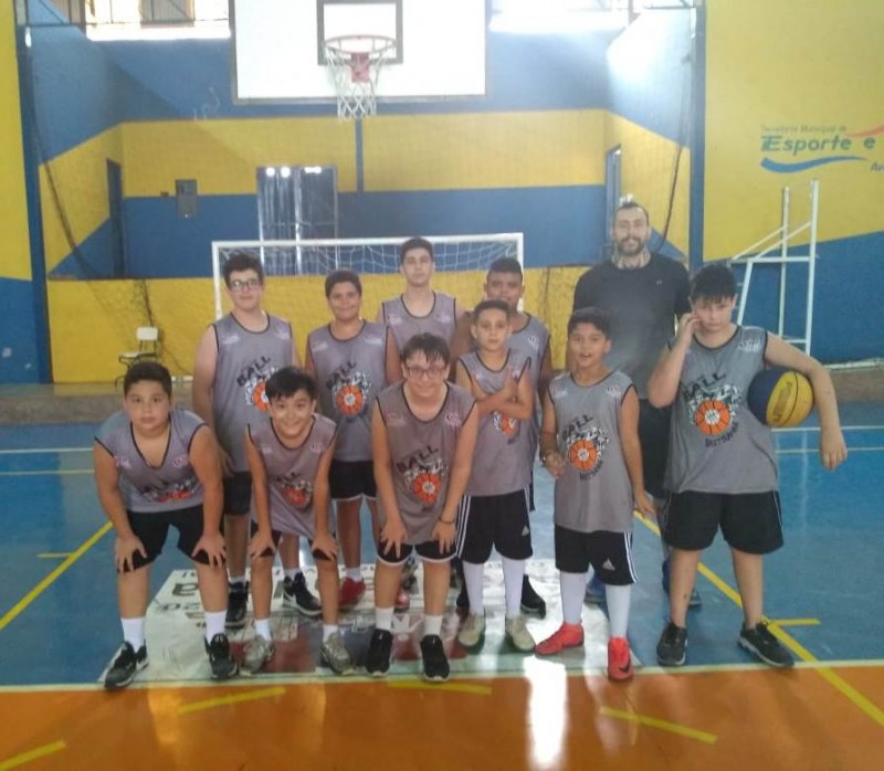 Basquete disputa amistosos em Avanhandava