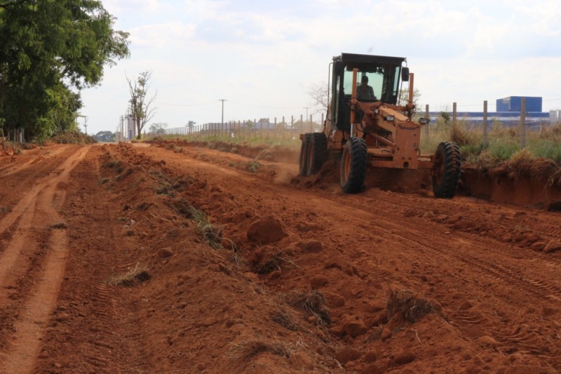 Acesso à Bonolat recebe infraestrutura para pavimentação