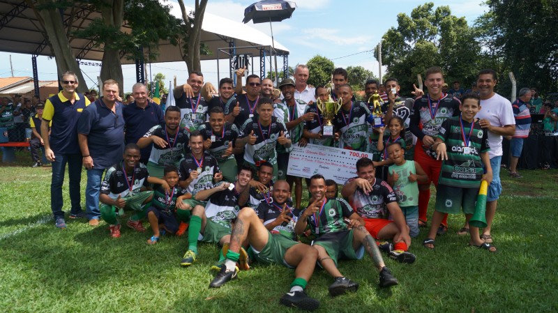 Jardim Morumbi levanta a taça da 2ª Divisão da Copa Midori