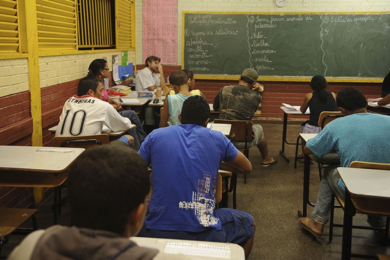 Violência contra professores e alunos cresce na rede pública paulista