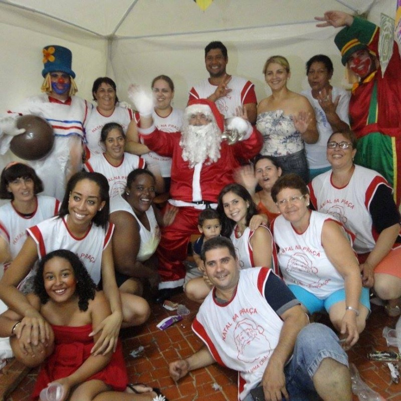 Domingo tem Papai Noel na praça da Sagrada Família