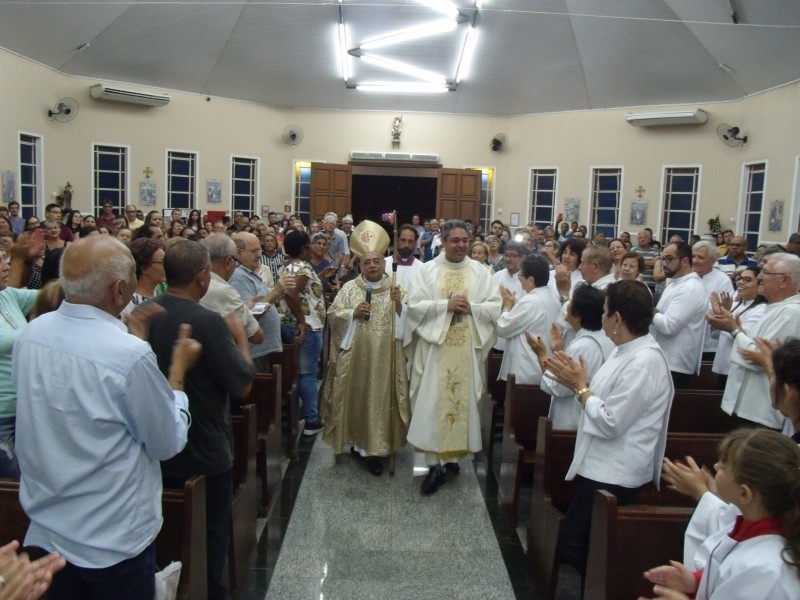 Interior Penápolis - Padre Mauro André assume Paróquia Santa Clara de Assis