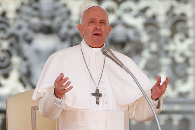 Papa Francisco pede diálogo e autocontrole