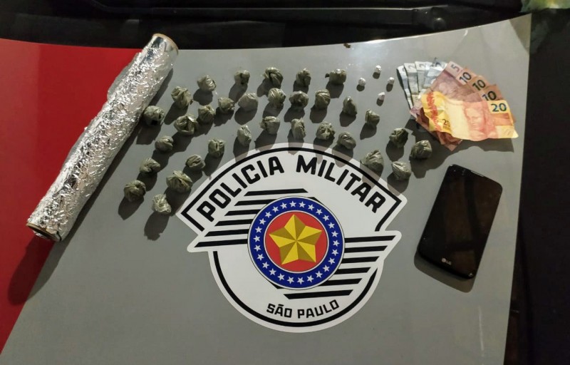 Pintor é preso em flagrante pela PM com porções de maconha e cocaína