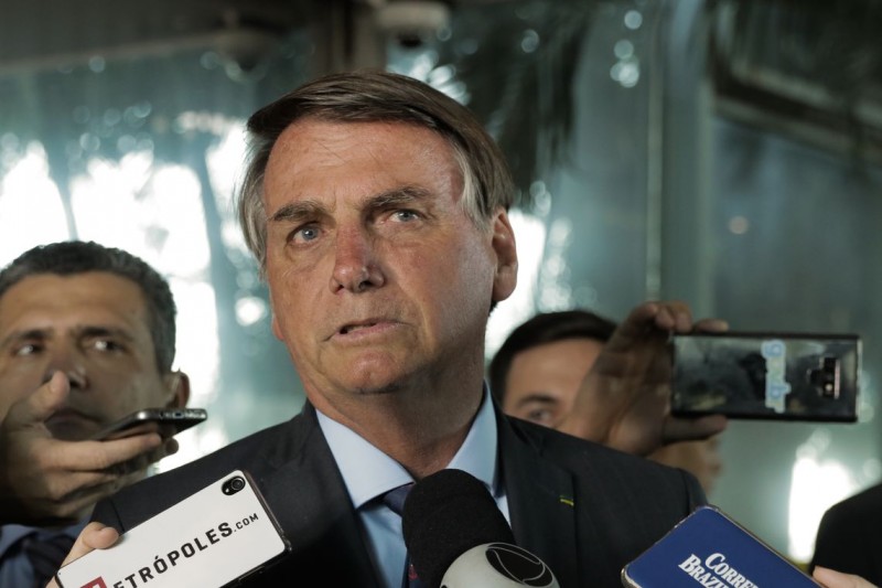 Bolsonaro determina criação de conselho para ações na Amazônia