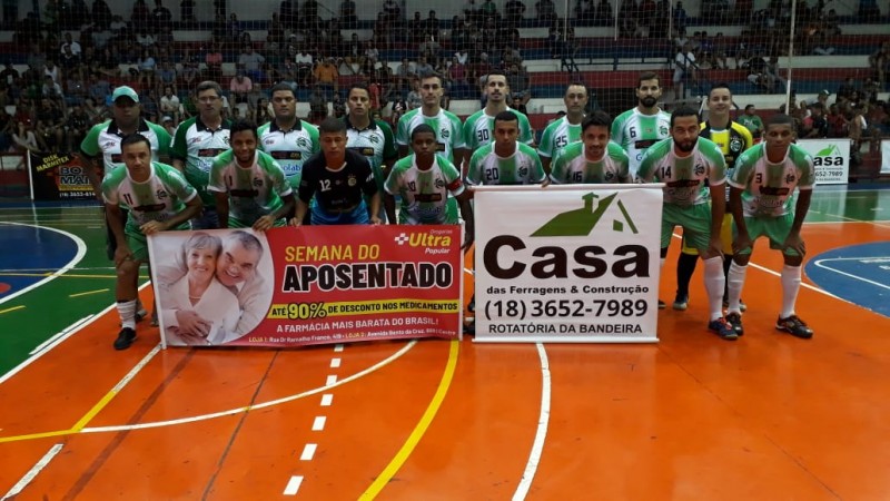 Juventude e Central de Óleo Vanzela nas finais do Futsal