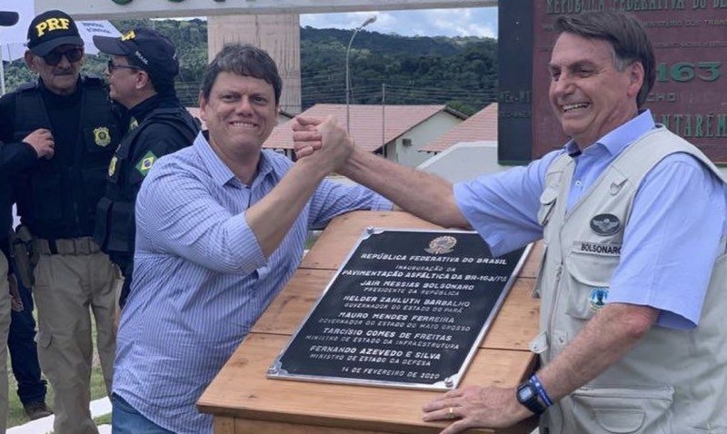 Bolsonaro inaugura pavimentação de rodovia no Pará