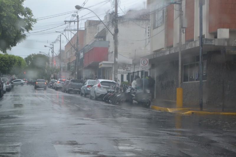 Tempo nublado deve ocorrer até o final de semana, segundo Climatempo