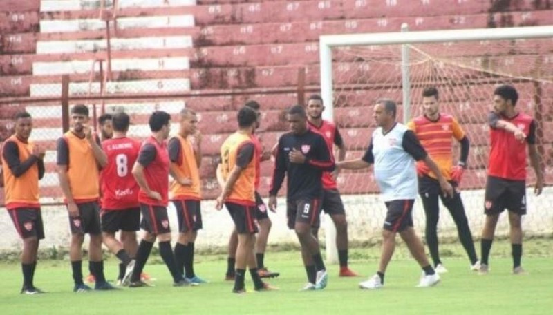 Treinador do Linense entrega o cargo após 3ª derrota seguida