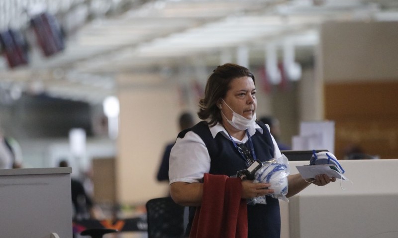 Companhia área reduz voos internacionais após epidemia de coronavírus