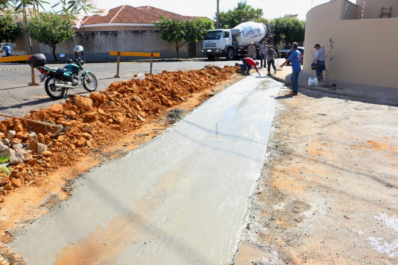 Cronograma prevê a construção de 150 bacias coletoras em toda cidade