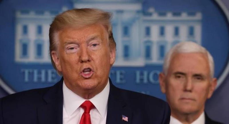 Trump invoca medidas de guerra para combater coronavírus nos EUA