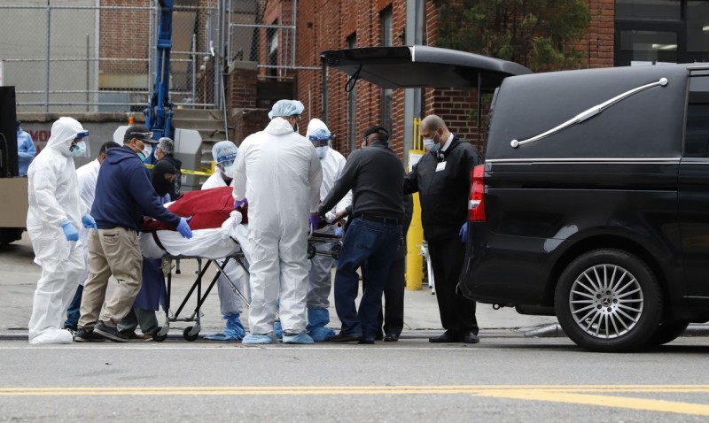 Estados Unidos têm mais de 1.200 mortes em 24 horas