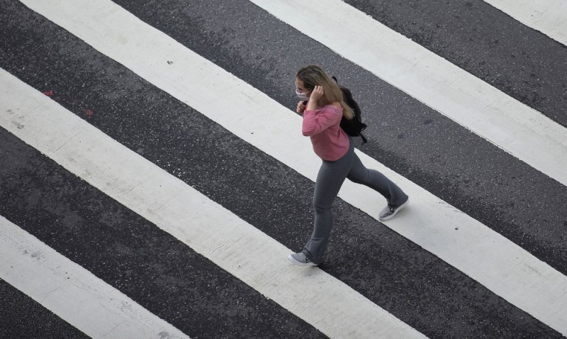 SP: isolamento social cai para 47%; ideal é 70%