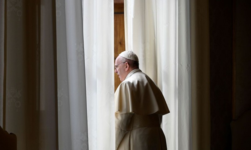 Papa Francisco reza pela união da Europa