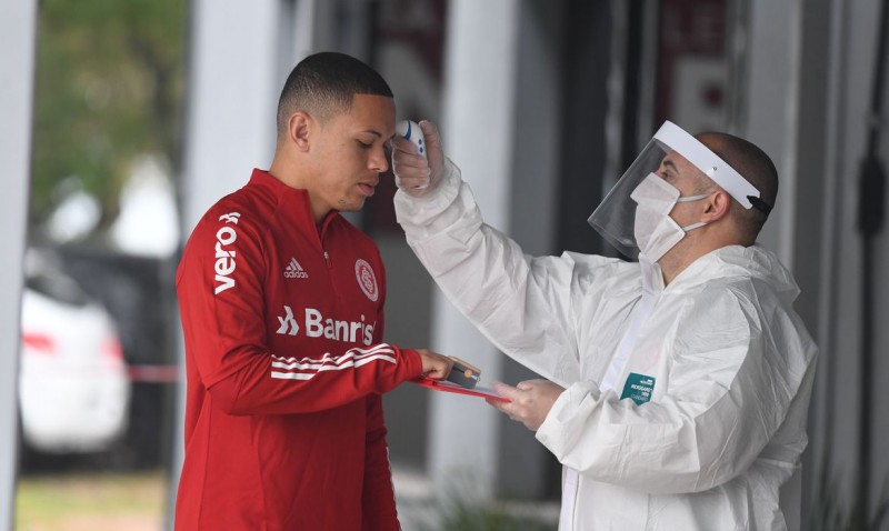 Dupla Gre-nal volta aos treinos presenciais