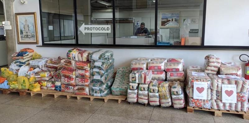 Supermercados: campanha vai angariar alimentos para carentes amanhã