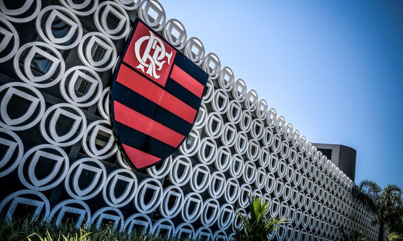 Flamengo faz exames e 38 funcionários testam positivo para a covid-19