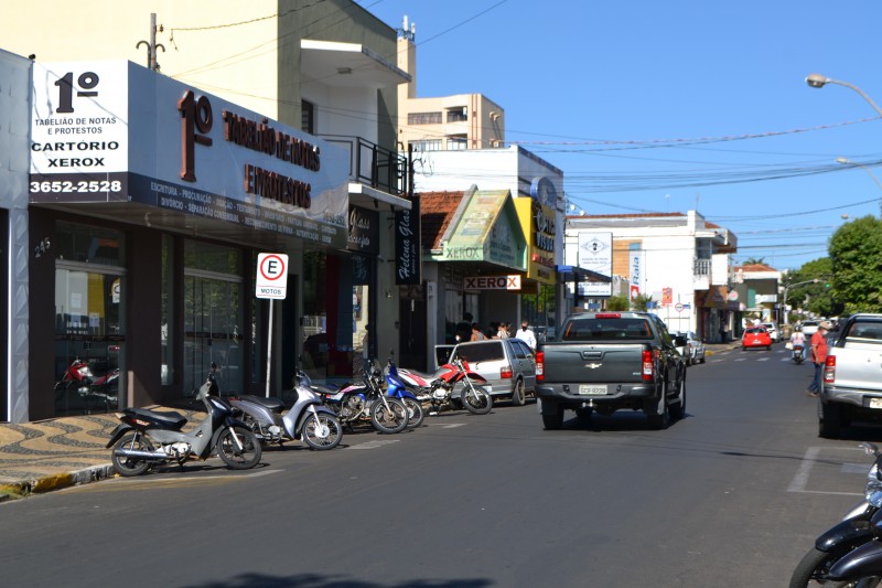 Comércio sofre queda de 70%  nas vendas durante semana do Dia das Mães