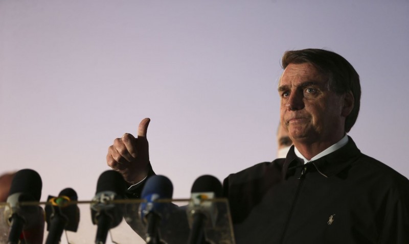 Ação contra fake news é para censurar mídias sociais, diz Bolsonaro