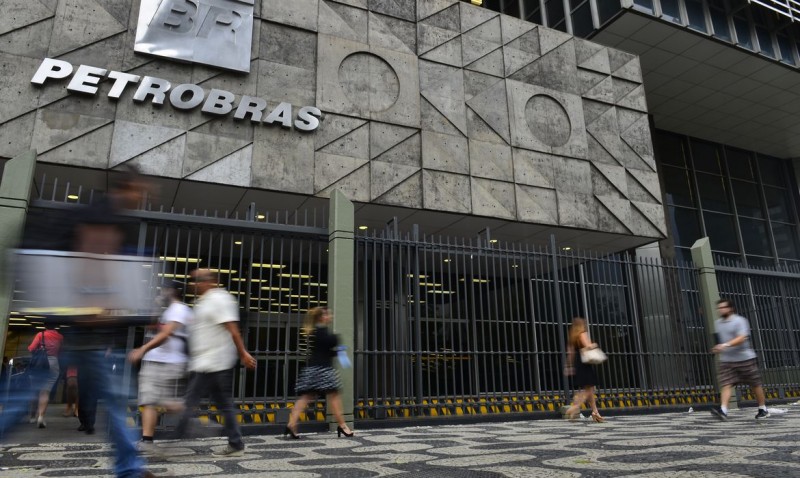 Petrobras espera adesão de mais de 9 mil funcionários em PDV