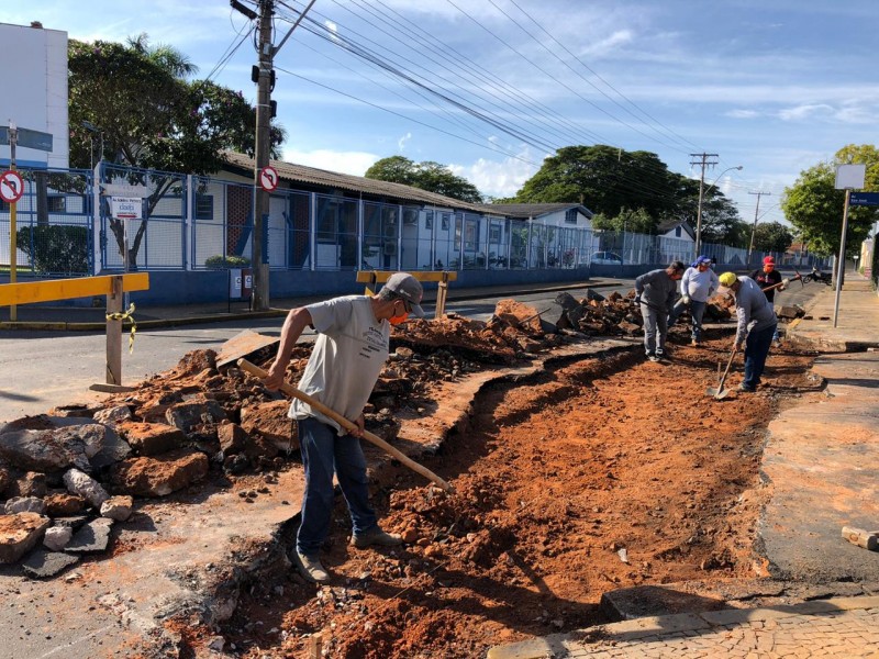 Novas bacias coletoras são construídas pela secretaria de Obras