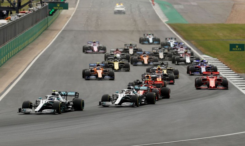 Valtteri Bottas larga na frente no GP da Áustria