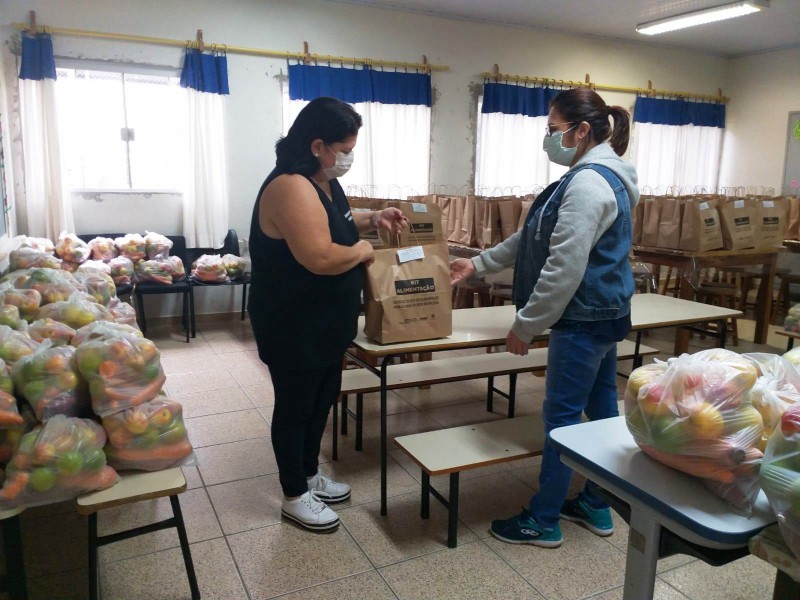 Kits de alimentos para educação infantil serão entregues hoje e amanhã