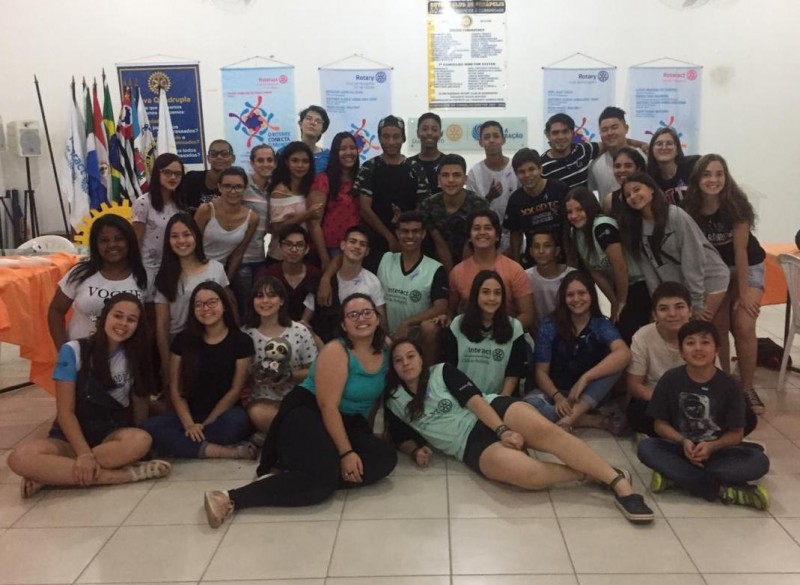 Interact Club de Penápolis conquista seis prêmios em Conferência Distrital