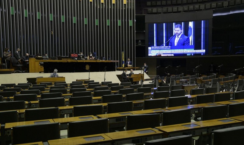 Câmara aprova crédito de R$ 639 milhões para ações na pandemia