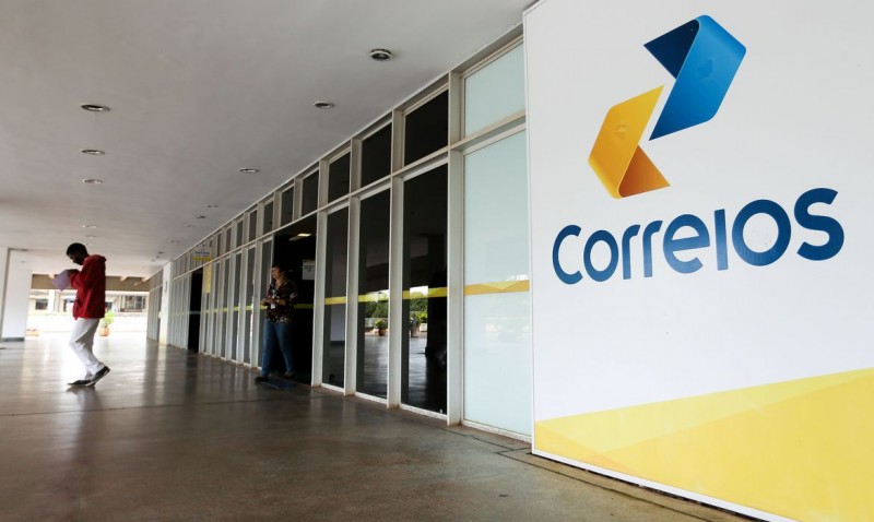 TST determina fim da greve nos Correios