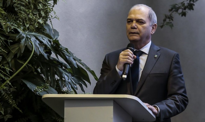 Paulo Wanderley continua na presidência do COB