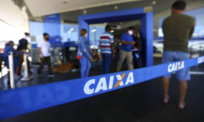 Caixa abre 772 agências amanhã para pagar saque emergencial do FGTS