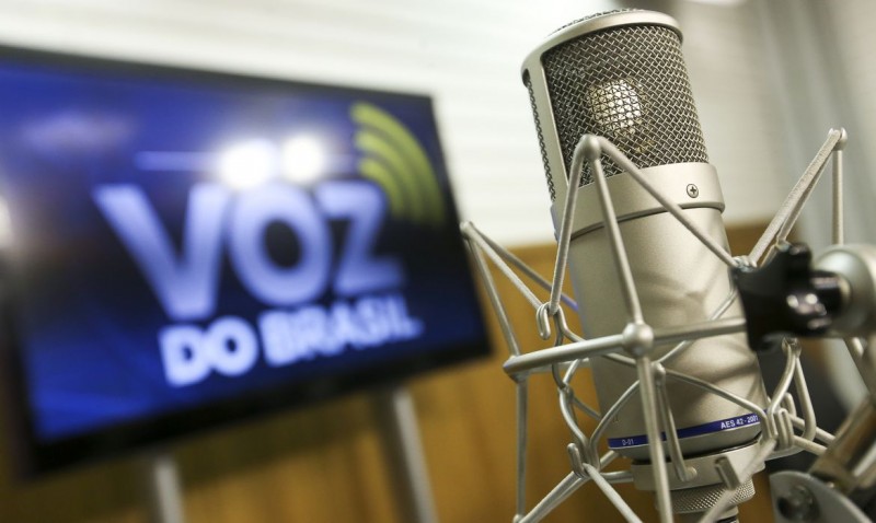 Governo publica regras de flexibilização do programa A Voz do Brasil